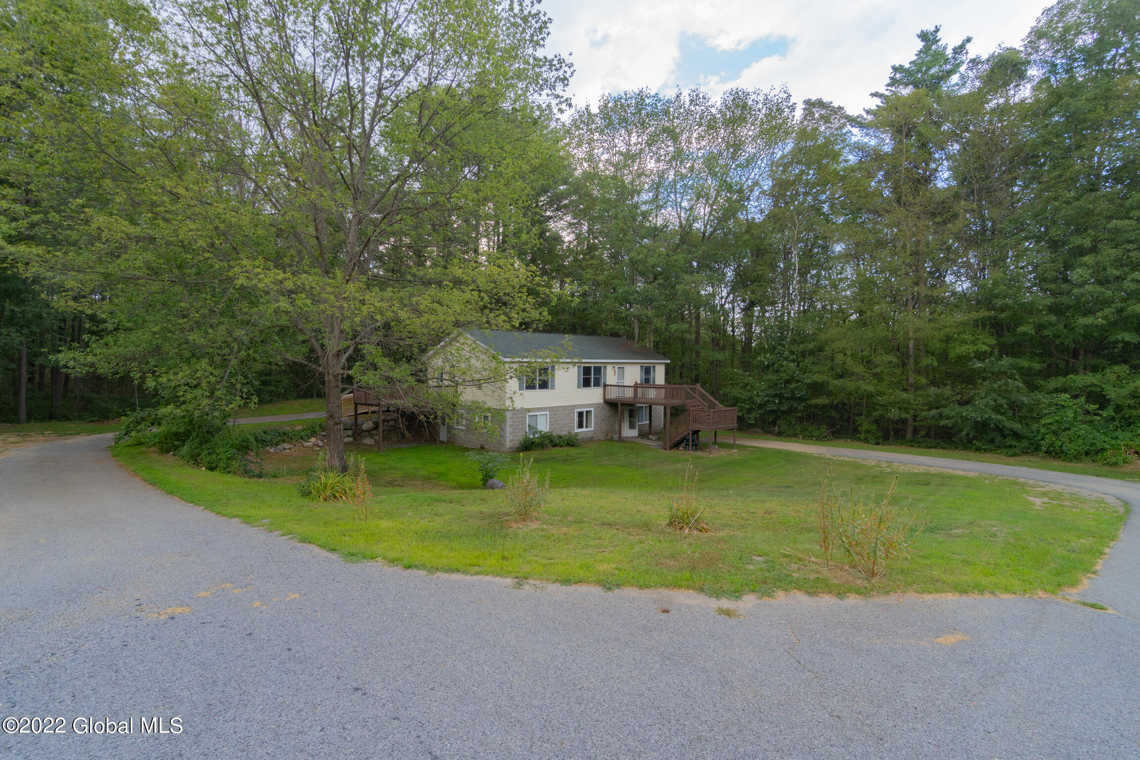 196 Middle Road, Sold in Lake Zoocasa