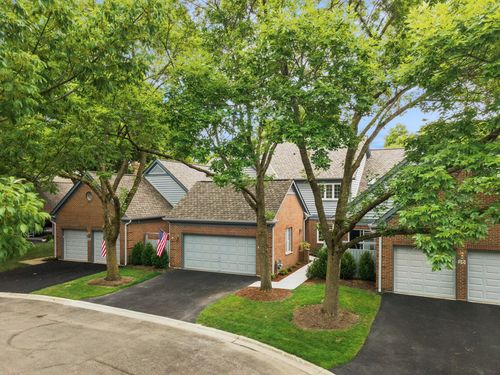 21 Stonehenge Ct, Burr Ridge, IL, 60527-6414 | Card Image