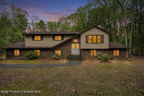 3834 Foxborough Ct, Stroudsburg, PA, 18360-9314 | Card Image