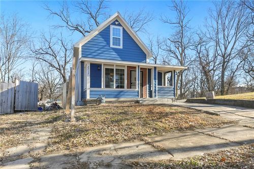 2717 Allis St, Kansas City, KS, 66101-1101 | Card Image