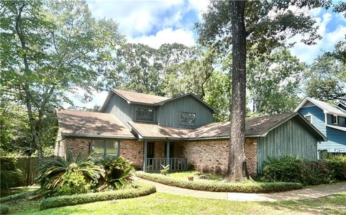 2344 Huffman Dr W, Mobile, AL, 36693-3017 | Card Image