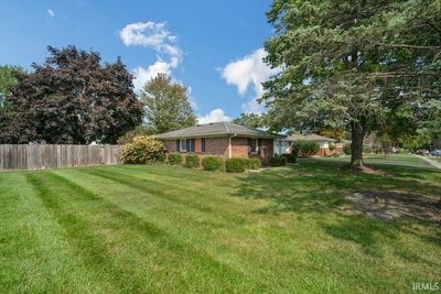 2326 Westdale Court, House other with 3 bedrooms, 2 bathrooms and null parking in Kokomo IN | Image 3