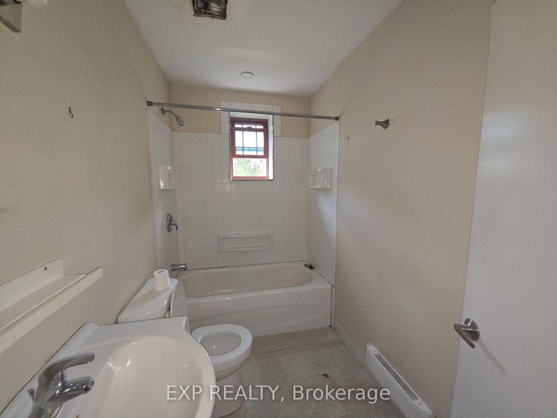 Residential Lease in Haldimand 4