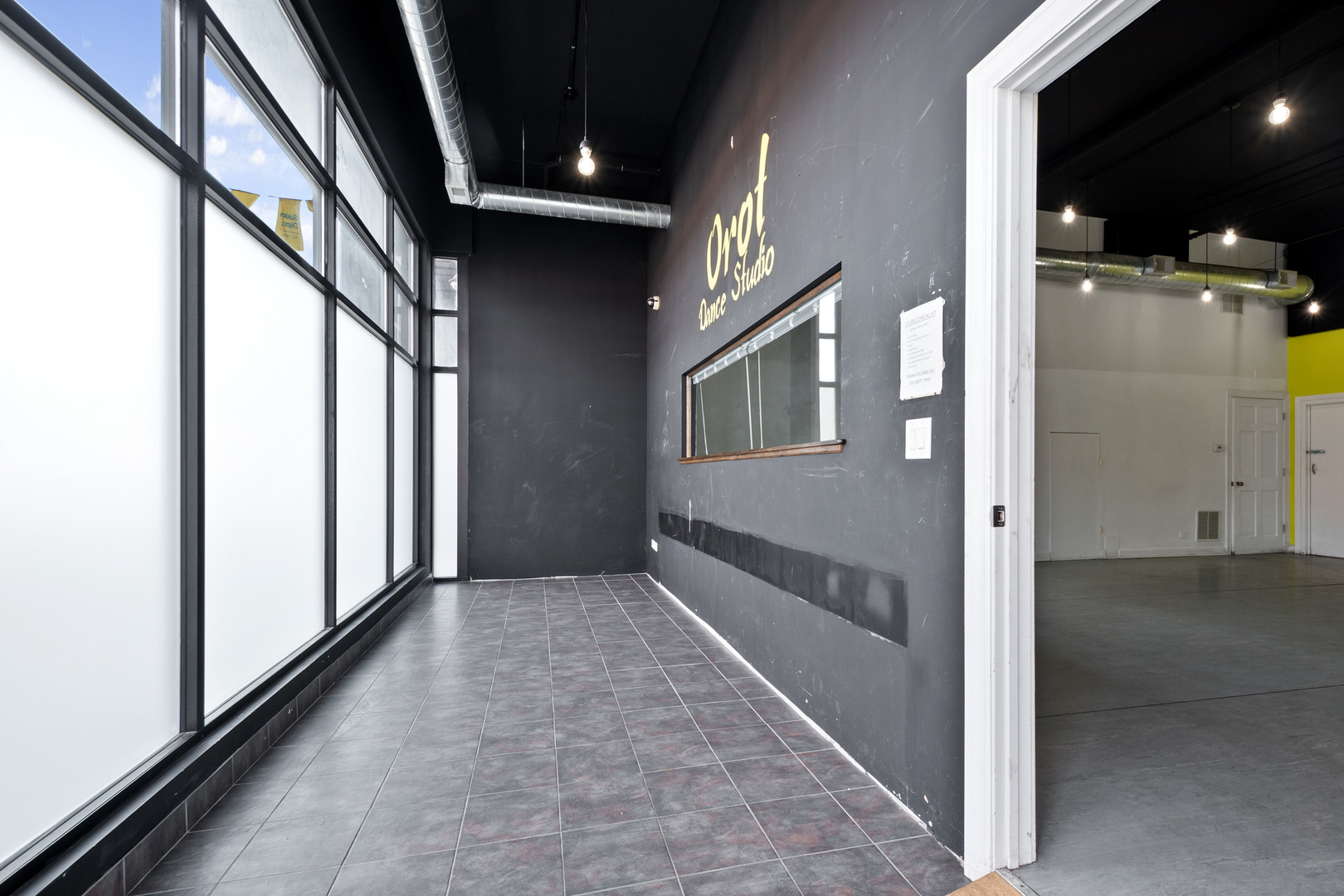 Commercial Sale in Chicago 2