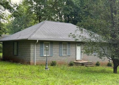93 Rue Beauregard, Lavonia, GA, 30553-2764 | Card Image