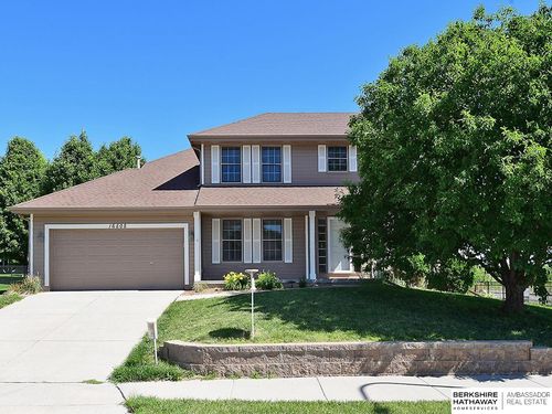 16808 Seward St, Omaha, NE, 68118-2818 | Card Image