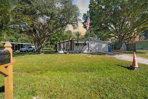 105 Domino Dr N, RUSKIN, FL, 33570-5615 | Card Image