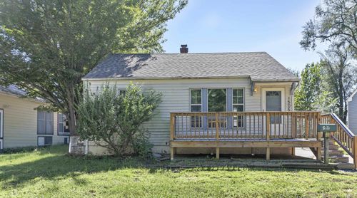 1505 Colorado St, Manhattan, KS, 66502-4215 | Card Image