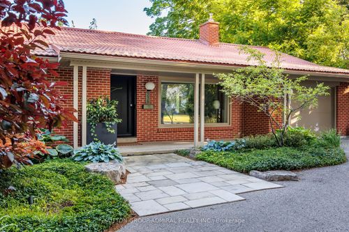 238 Mill St, Richmond Hill, ON, L4C4B3 | Card Image