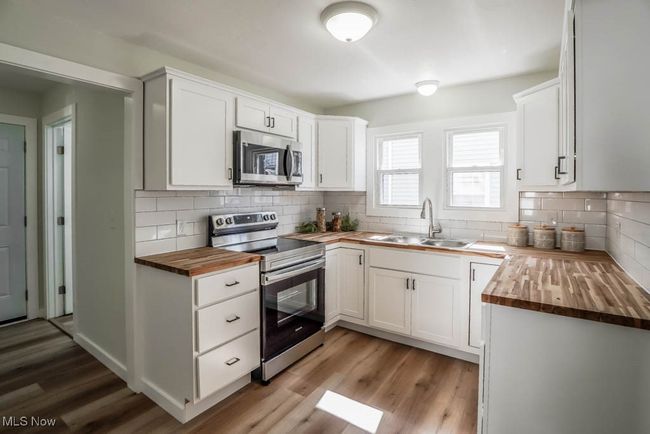907 Mercer Ave, House other with 4 bedrooms, 2 bathrooms and null parking in Akron OH | Image 10