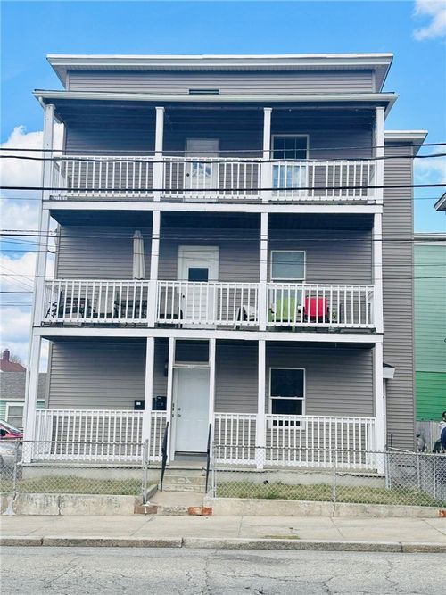 3-518 Privilege Street, Woonsocket, RI, 02895 | Card Image