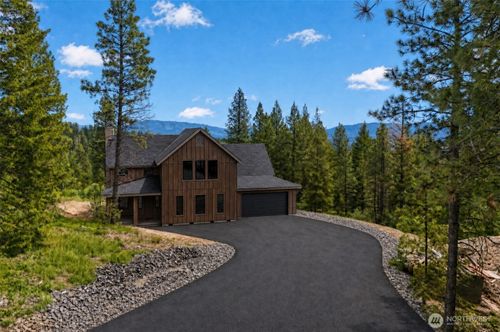 402 Founders Way, Cle Elum, WA, 98922-8097 | Card Image