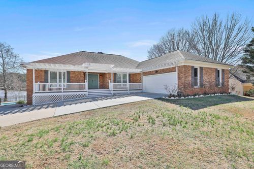 205 Castlewood Rd, Tyrone, GA, 30290-2225 | Card Image