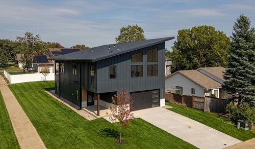 7577 138th St W, Apple Valley, MN, 55124-7386 | Card Image