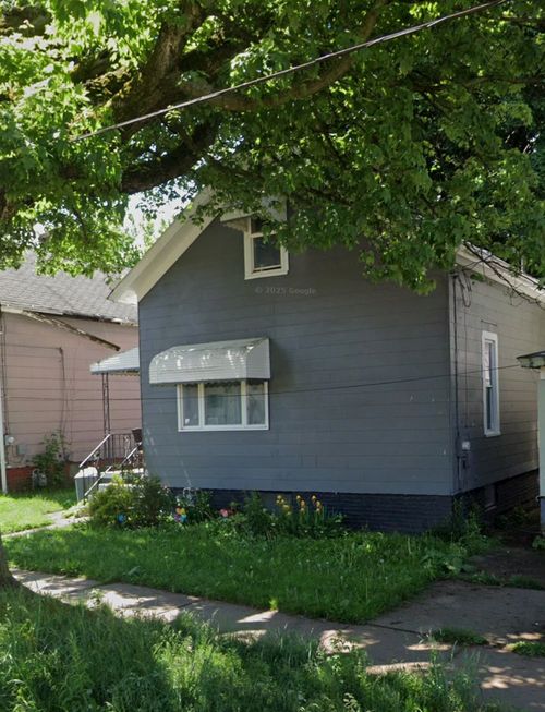 1920 Cascade St, Erie, PA, 16502-2409 | Card Image