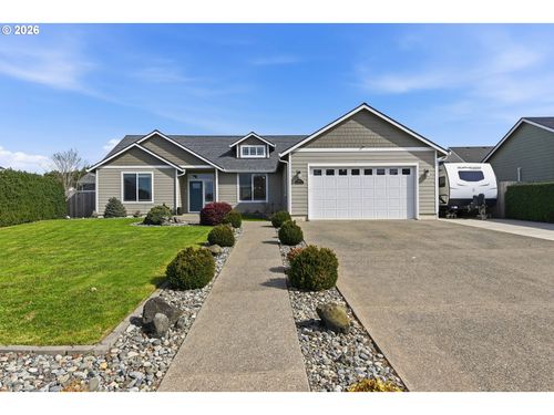 2025 Roosevelt Loop, North Bend, OR, 97459-1815 | Card Image