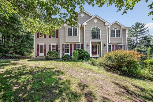 7 Oak Ridge Dr, Atkinson, NH, 03811-2183 | Card Image