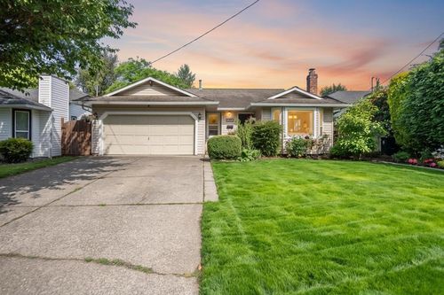 9320 210 St, Langley, BC, V1M2B3 | Card Image