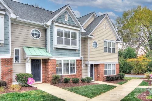 3231 Weston St, Charlotte, NC, 28209-1948 | Card Image