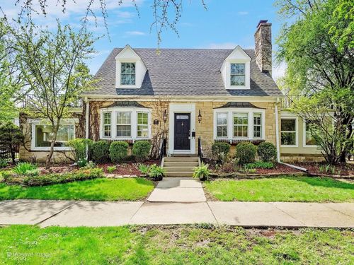 1001 S Brainard Ave, La Grange, IL, 60525-2717 | Card Image