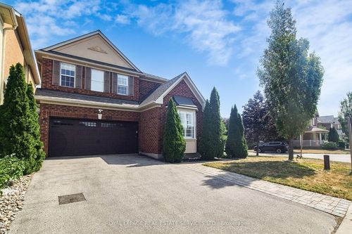 3909 Mayla Dr, Mississauga, ON, L5M7Y8 | Card Image