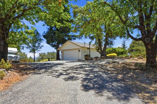 21440 Meadow Oaks Ln, Colfax, CA, 95713-9233 | Card Image
