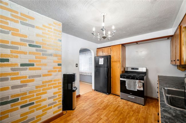 1419 Branchton Rd, House other with 2 bedrooms, 2 bathrooms and 1 parking in Hilliards PA | Image 8
