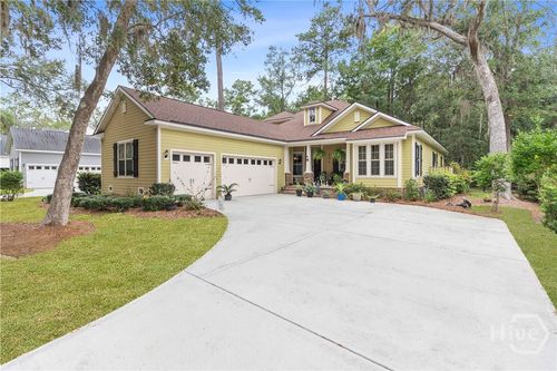 175 Long Creek Ln, Richmond Hill, GA, 31324-8602 | Card Image
