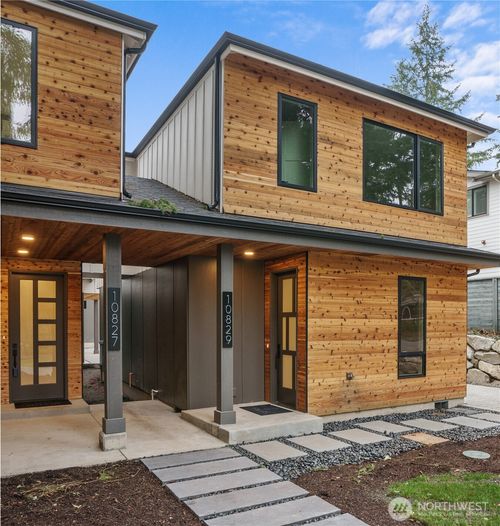 10829 104th Ave Ne, Kirkland, WA, 98033-4425 | Card Image