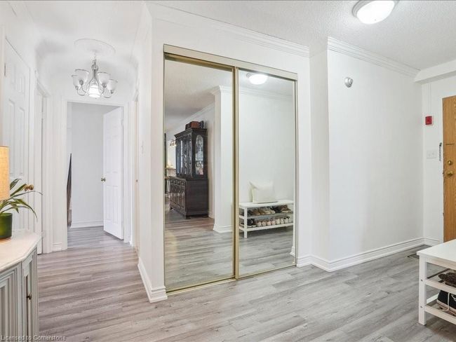 504 - 432 Main St E, House attached with 2 bedrooms, 2 bathrooms and 1 parking in Hamilton ON | Image 4