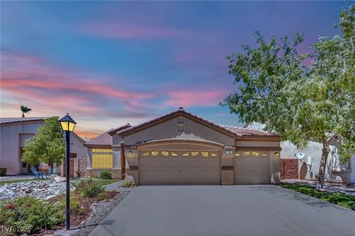 7565 Trickling Wash Dr, Las Vegas, NV, 89131-2606 | Card Image