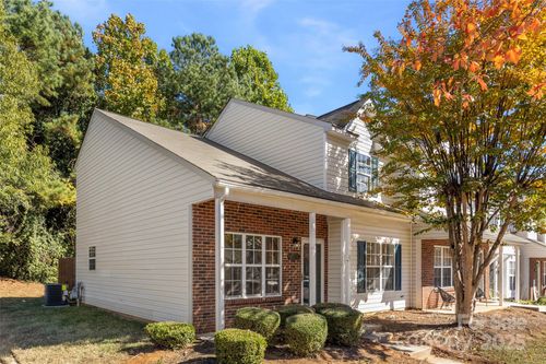 11541 Retriever Way, Charlotte, NC, 28269-3187 | Card Image