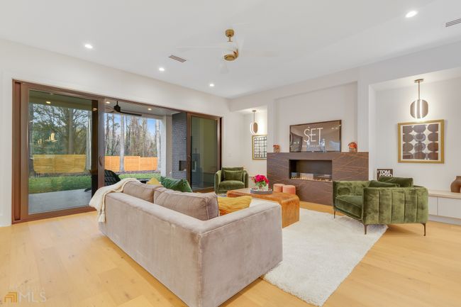 185 Pebble Trl, House other with 5 bedrooms, 4 bathrooms and 3 parking in Alpharetta GA | Image 9
