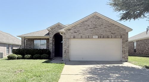 7901 Roswell Ct, Arlington, TX, 76002-4801 | Card Image