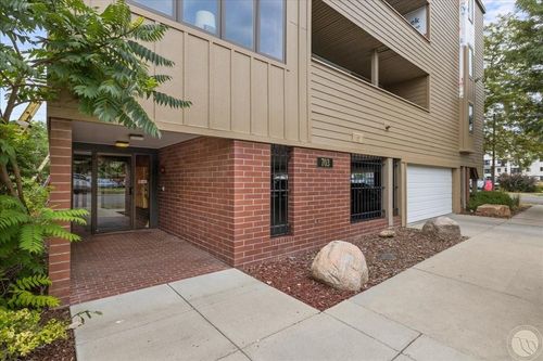 unit-304-703 N 29th St, Billings, MT, 59101-0926 | Card Image