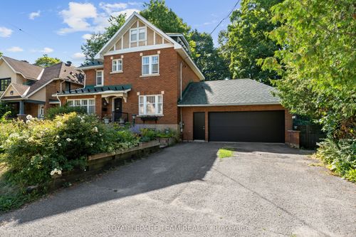 131 Acacia Ave, Ottawa, ON, K1M0R2 | Card Image
