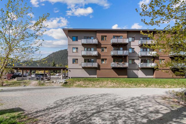 114 - 7350 Crabapple Court, Condo with 1 bedrooms, 1 bathrooms and 1 parking in Pemberton BC | Image 2