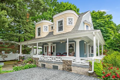 230 Van Cortlandt Park Ave, Yonkers, NY, 10705-1523 | Card Image