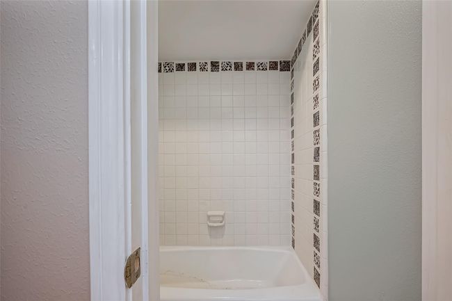 5415 Olympia Fields Ln, House other with 4 bedrooms, 4 bathrooms and 2 parking in Houston TX | Image 40