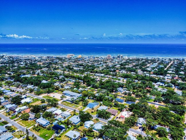 650 S Pine St, House other with 3 bedrooms, 2 bathrooms and null parking in NEW SMYRNA BEACH FL | Image 72