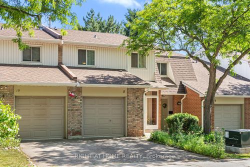 8 Kindale Way, Thornhill, ON, L3T4Z3 | Card Image