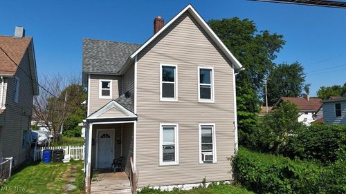 3172 W 73rd St, Cleveland, OH, 44102-5256 | Card Image