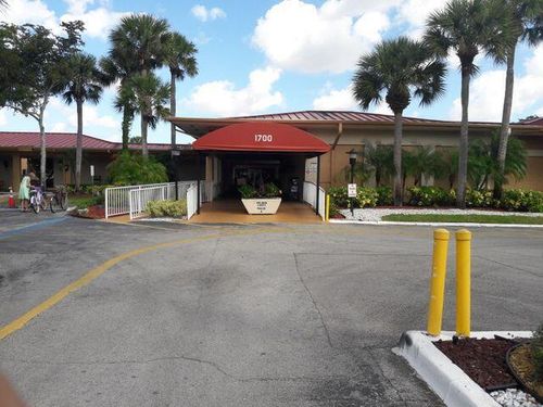 314 Lake Dora Dr, West Palm Beach, FL, 33411-2361 | Card Image