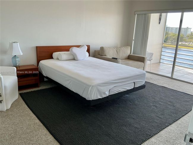 APT-605 - 2801 N Palm Aire Dr, Condo with 1 bedrooms, 1 bathrooms and null parking in Pompano Beach FL | Image 7
