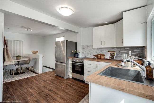 77 E 24 Th St, House other with 2 bedrooms, 1 bathrooms and 1 parking in Hamilton ON | Image 10