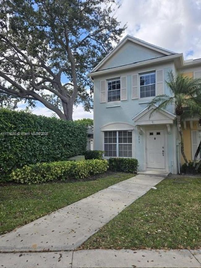 299 Duval Ct, Townhouse with 2 bedrooms, 2 bathrooms and null parking in Weston FL | Image 5
