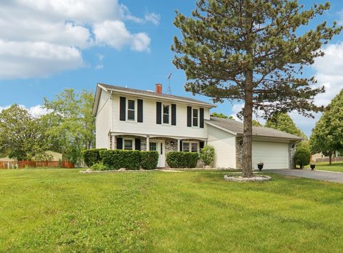 104 S Walnut Ln, Schaumburg, IL, 60193-1056 | Card Image