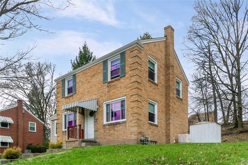 7971 Marmion Dr, Pittsburgh, PA, 15237-2313 | Card Image