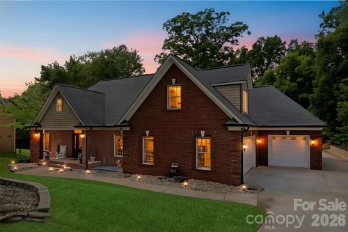 5424 Old Town Ln, Gastonia, NC, 28056-8510 | Card Image