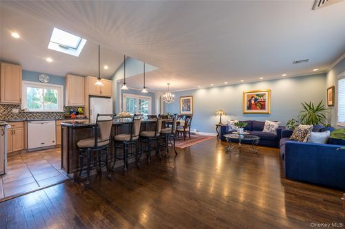 1797 Andrea Rd, East Meadow, NY, 11554-4907 | Card Image